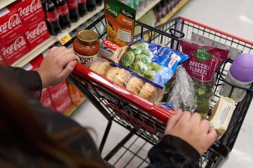 El Departamento de Agricultura dice que los fondos de contingencia no están disponibles legalmente para cubrir los beneficios regulares