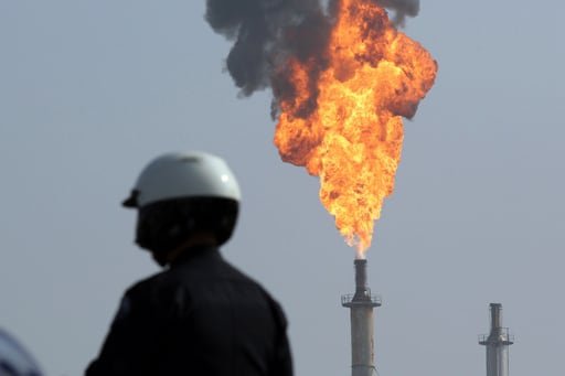 La empresa petrolera alega que las leyes infringen su derecho de libertad de expresión al obligarla a asumir que las grandes empresas son las únicas culpables del cambio climático