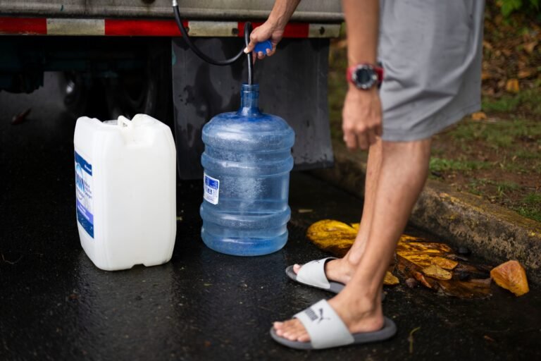 El presidente ejecutivo de la corporación pública, Luis González Delgado, insiste en que la intermitencia en el servicio eléctrico causó la avería, pero el consorcio lo rechaza