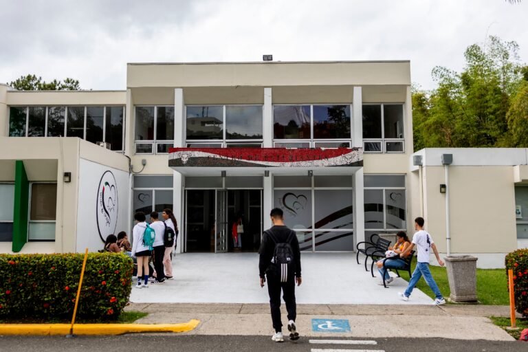 Acusan a la rectora interina de incumplir un acuerdo que fue establecido para atender un presunto caso de hostigamiento laboral