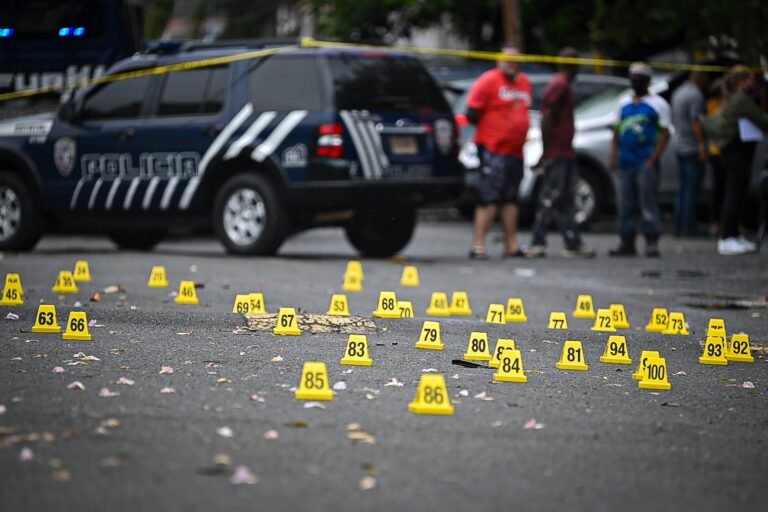 Los hechos ocurrieron el miércoles a las 5:33 p.m. en el negocio “Pito Barber”, ubicado en la avenida Ramón Ríos Román de Toa Baja