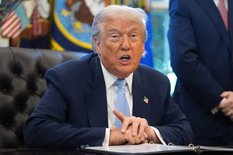 El presidente estadounidense ha insistido en que no ha decidido aún bombardear infraestructura en Venezuela o atacar a Nicolás Maduro