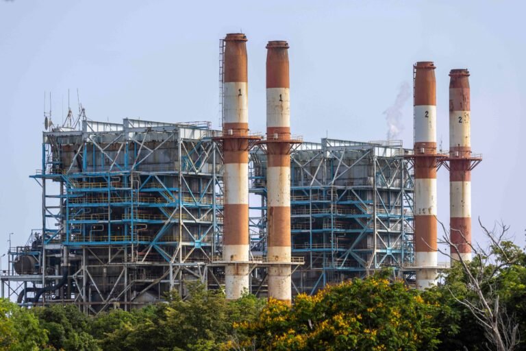 La empresa, cuyo acuerdo previo para aportar 800 megavatios fue cancelado, tendría que ejecutar el proyecto en tres meses