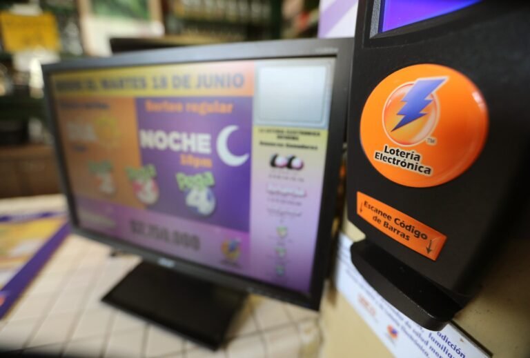 La perjudicada, residente en Cayey, dijo que participó de unos supuestos sorteos de Pega 4 anunciados en la red social
