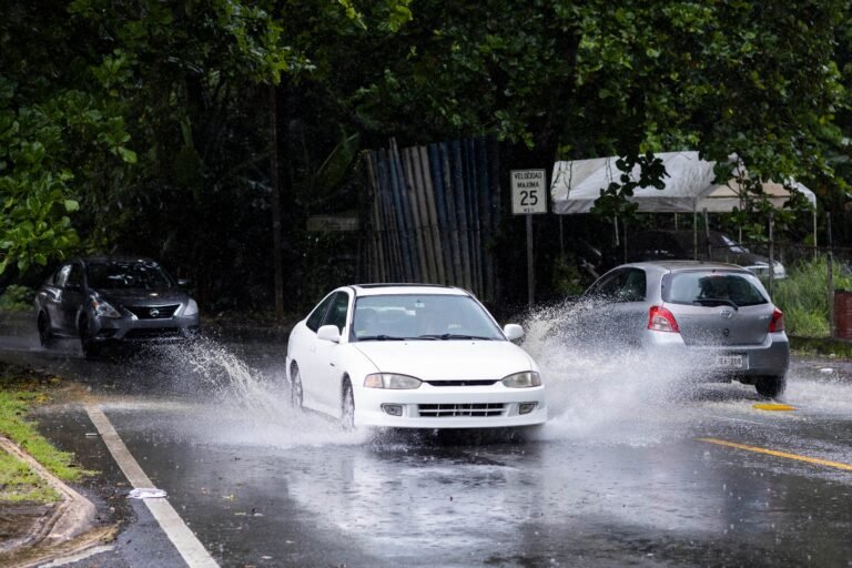 Ante este panorama, se mantiene un riesgo de limitado a elevado de inundaciones urbanas en esas zonas