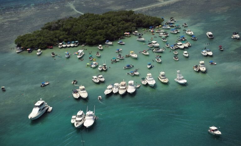Se espera que el oleaje pudiera estar fuerte en aguas del océano Atlántico y del mar Caribe, indicó el Servicio Nacional de Meteorología