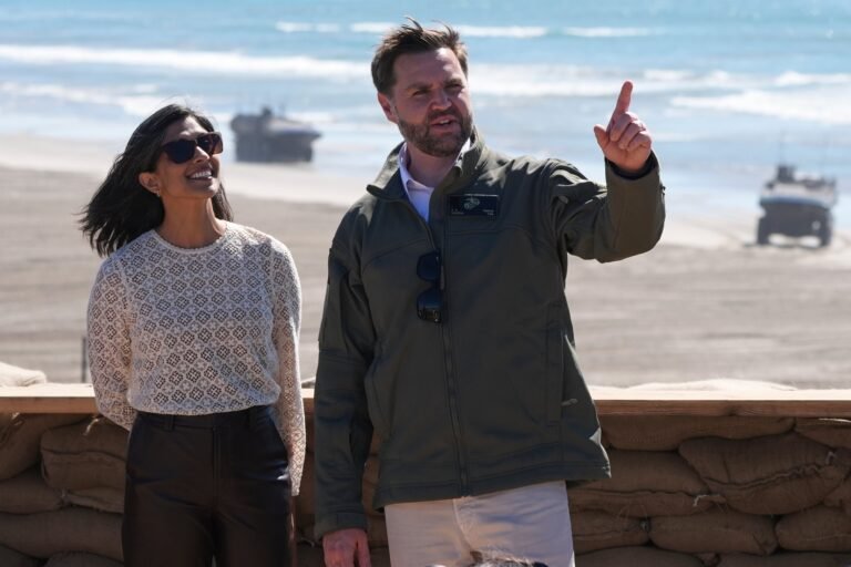 JD Vance compartió sus esperanzas sobre la conversión de su esposa mientras respondía preguntas en un evento de Turning Point USA