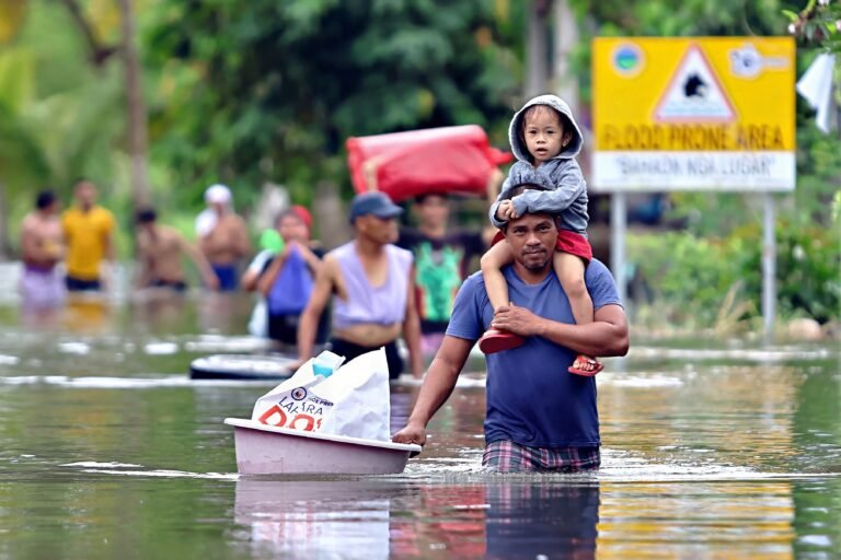Hace varios días otra poderosa tormenta dejó cientos de muertos y personas desaparecidas en el mismo país