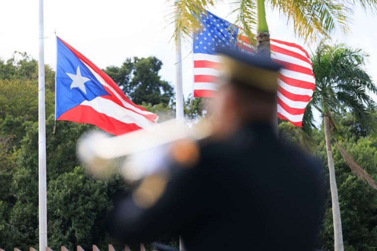 Conocido anteriormente era conocido como el “Día del Armisticio”, luego se redefinió para honrar a los que han servido en las Fuerzas Armadas
