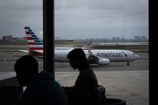 Más de 9,000 vuelos han sido cancelados en Estados Unidos debido a recortes ordenados por la Administración Federal de Aviación