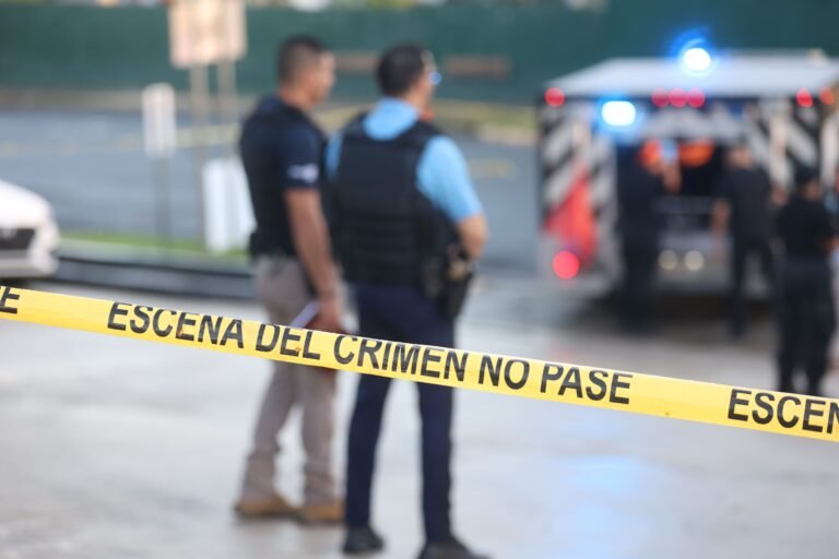 Originalmente, las autoridades fueron alertadas sobre una persona herida de bala