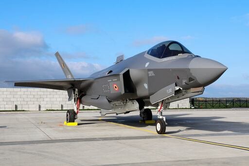 El presidente planea vender el avanzado avión de combate al país de Oriente Medio, lo que suscita preocupación sobre el acceso a la tecnología y el equilibrio militar regional