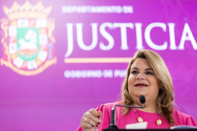 La gobernadora tiene ante su consideración medidas relacionadas con el acceso a la información y derechos reproductivos, que fueron aprobadas por la mayoría en la Asamblea Legislativa