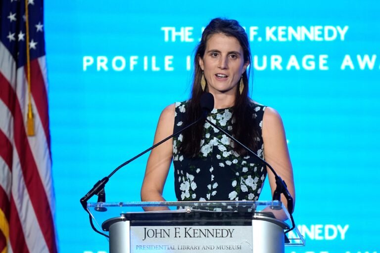Tatiana Schlossberg-Kennedy, una periodista ambiental, recibió un diagnóstico de leucemia mieloide aguda con una rara mutación