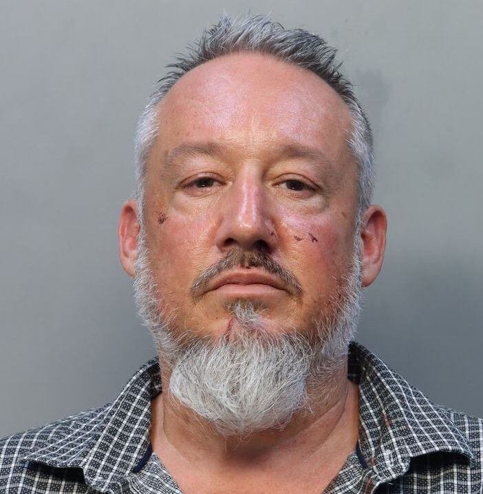 Víctor J. Rosario Miranda fue detenido después de una persecución en Miami Beach
