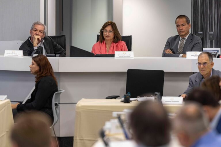 Los reclamos planteados por los trabajadores unionados incrementarían en casi 50% el presupuesto destinado a nómina