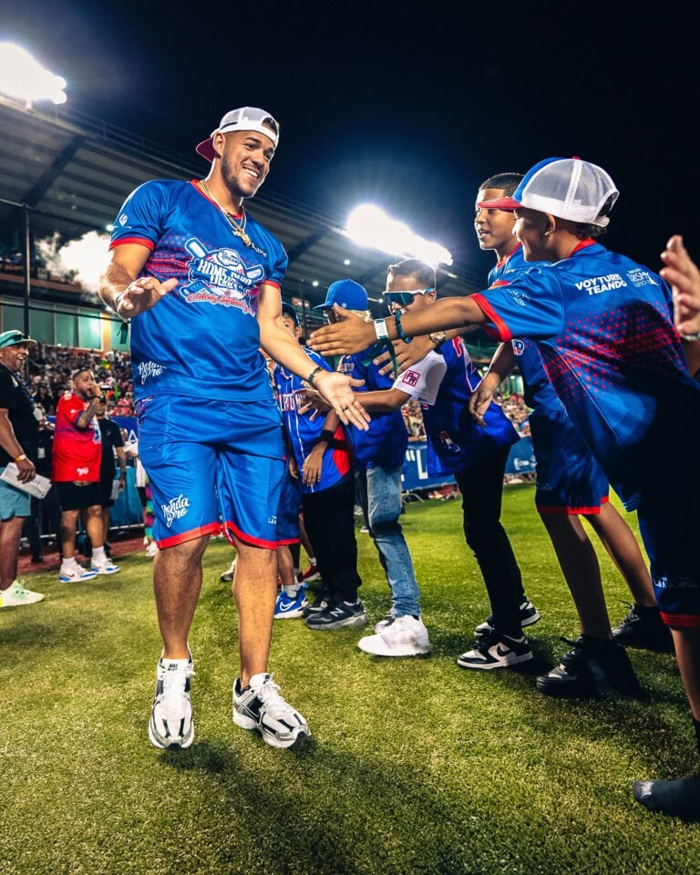 Con sus tres programas Challenger Baseball, R.B.I. y Girls at Bat, benefician a participantes con diversidad funcional, a los que nunca habían jugado béisbol y a chicas en la disciplina del sóftbol