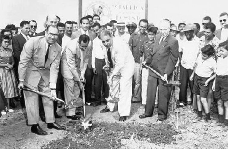 Inaugurada en 1949, el entonces nuevo diseño urbano fue también la primera comunidad unifamiliar planificada de Puerto Rico