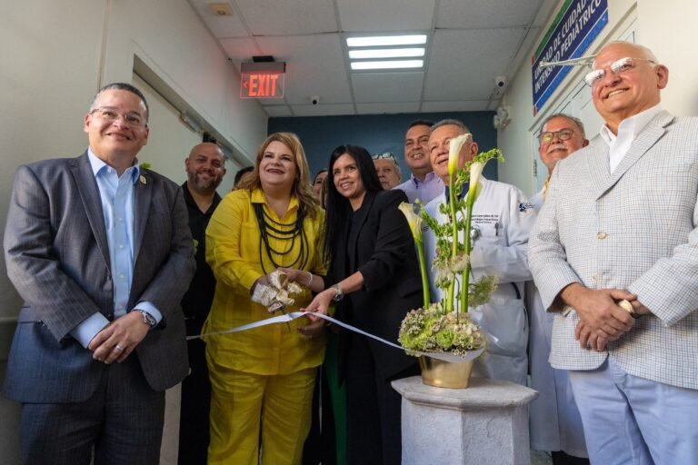 La apertura implica que los residentes del área oeste tendrán disponibles estos servicios, sin necesidad de traslado a las zonas norte o sur de la isla