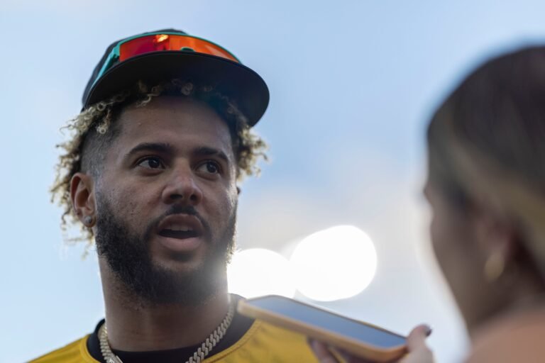 El lanzador, con breve experiencia en las Mayores, recibió una comunicación de la gerencia de la novena boricua