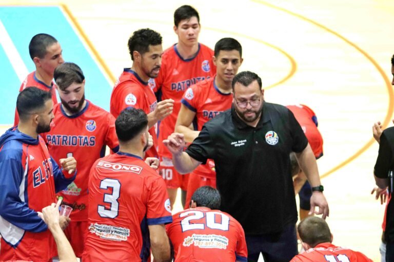 Los Patriotas eliminaron a los Gigantes de Carolina en el mínimo de dos juegos de las series de cuartos de final