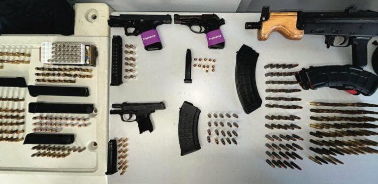 Tras ser arrestado por la Policía, la DEA asumió la custodia del hombre, que estaba bajo libertad supervisada