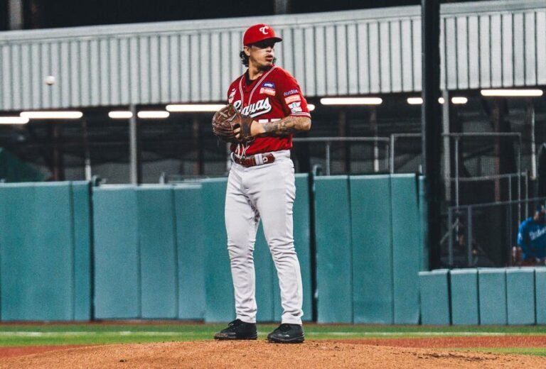 El derecho Dereck Rodríguez encabezó la actuación monticular de la Yegüita contra los líderes del torneo invernal con cinco entradas dominantes