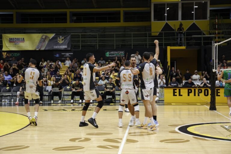 Un sólido juego colectivo de los Cafeteros superó la gran actuación individual de Spencer Olivier