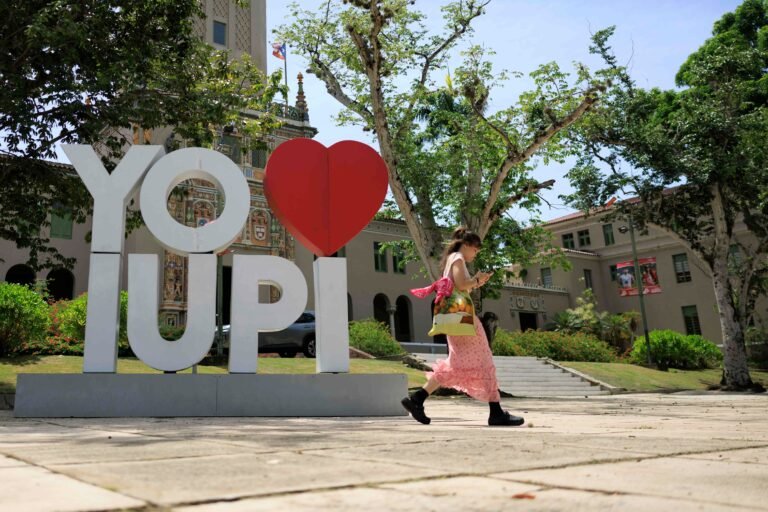 Representantes estudiantiles ante la Junta Universitaria exigen que se evalúe el desempeño de la presidenta del sistema universitario