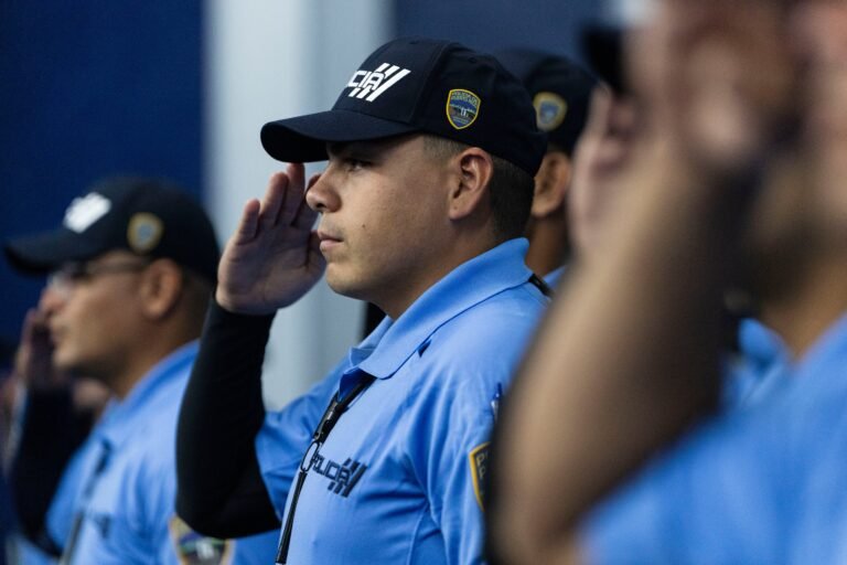 Los hombres y mujeres serán distribuidos entre las regiones policiacas de Carolina, Bayamón, San Juan, Caguas, Aibonito y Humacao