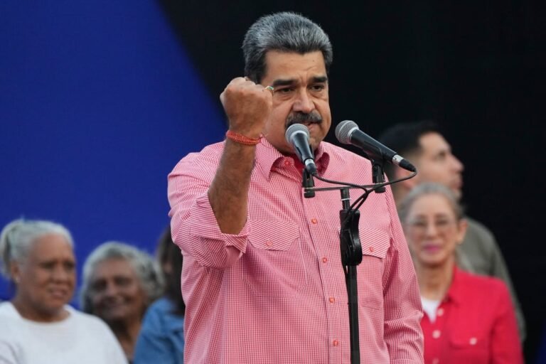 Los barcos petroleros fueron designados como propiedad bloqueada