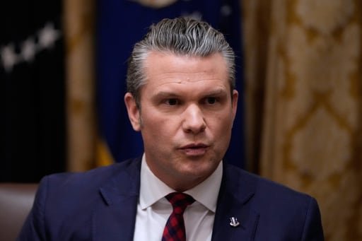 Informe del Pentágono acusa a Pete Hegseth de divulgar información sensible sobre ataques a hutíes en Yemen
