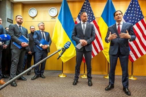 Negociadores y funcionarios de Estados Unidos, Ucrania y Rusia han recorrido el mundo en las últimas semanas en una aluvión de reuniones para discutir un posible acuerdo