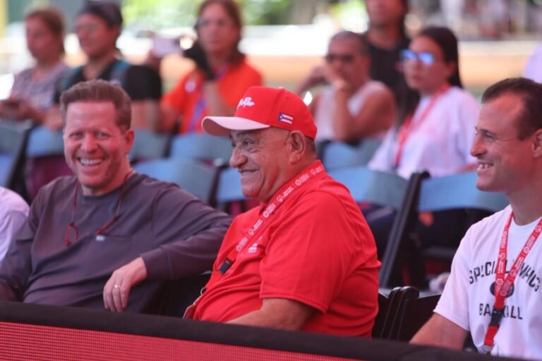 El veterano dirigente quedó cautivado por la entrega de los jóvenes en el 3x3 de baloncesto y ya diseña un plan para desarrollar programas inclusivos en la isla