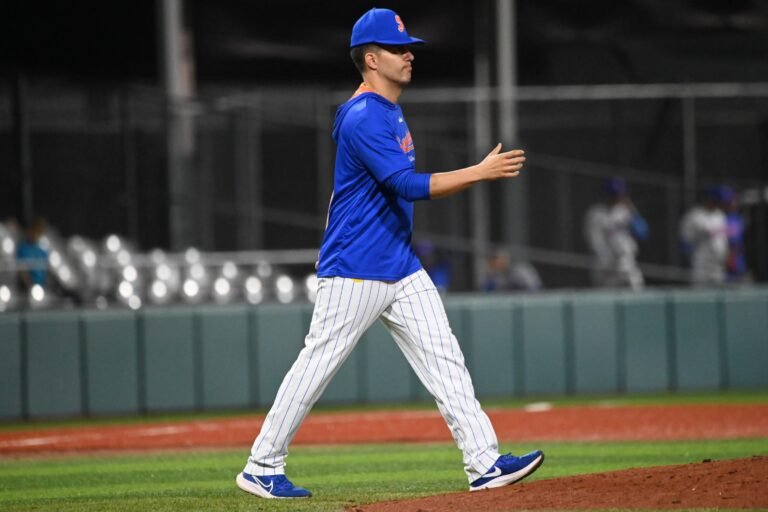 Mientras, el exjugador puertorriqueño Kristopher Negrón se convirtió en el nuevo coach de banco de los Pirates de Pittsburgh