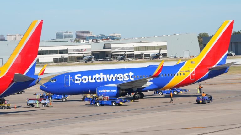 El Departamento de Transporte afirmó que Southwest debería recibir crédito por mejorar significativamente su puntualidad y por invertir en operaciones de red