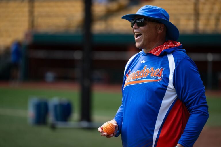 La selección también incluye a Ramón “Wito” Conde, Iván de Jesús,padre, Luis “El Tigre” Cabrera, Elrod Hendricks y cinco importados que marcaron época en la liga invernal