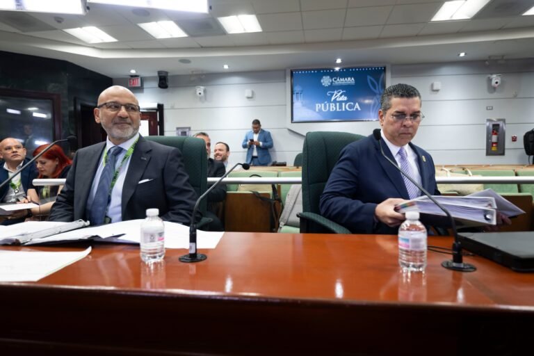 Mientras la administración de Jenniffer González confía en una pronta resolución, conocedores advierten sobre el volumen de factores desconocidos