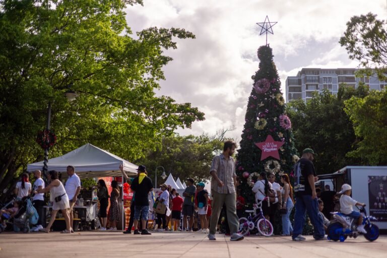 La Compañía de Turismo alertó de cierres parciales y los estacionamientos disponibles debido a la cantidad esperada de ciudadanos y turistas en la ciudad amurallada