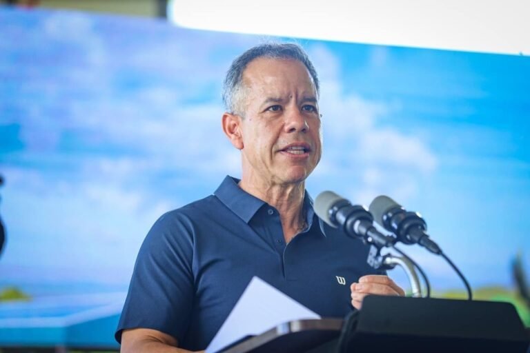 El alcalde de San Juan afirmó que los jugadores de la Liga de Béisbol Profesional continuarán usando unos vagones como camerinos el resto de la temporada