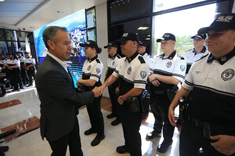 El alcalde Miguel Romero informó que asignó oficiales adicionales para patrullaje preventivo y vigilancia