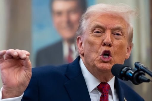 El presidente enfrenta una baja aprobación en políticas económicas y de inmigración