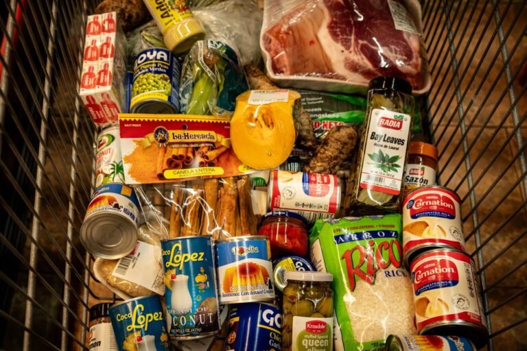 Hicimos una comparación detallada de los ingredientes comprados en Puerto Rico y en este estado, en el que reside la mayor población boricua de los Estados Unidos