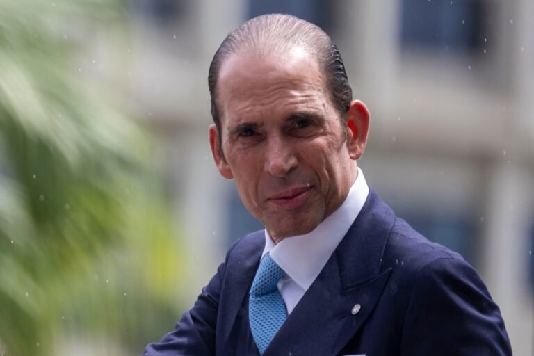 La defensa del banquero venezolano presentó este viernes una nueva moción en el primer caso tras el indulto presidencial