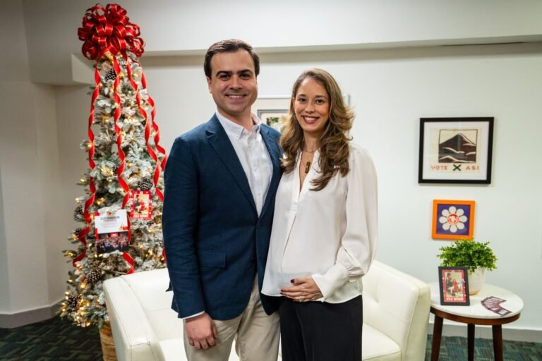 Vicente Rafael Hernández Pascual nació a las 9:17 a.m. en San Juan