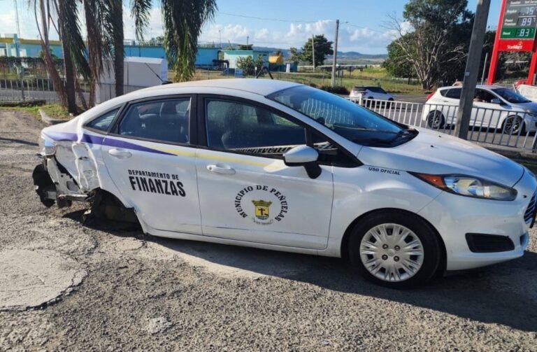 Una guagua municipal que también fue hurtada todavía no ha sido localizada