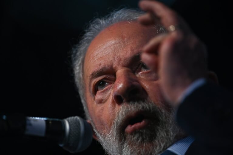 Luiz Inácio Lula da Silva, de 80 años, fue sometido a una evaluación médica en la mañana de este jueves