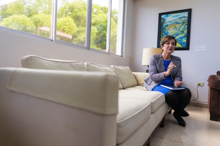 Tras la votación, el presidente del cuerpo rector, Ricardo Dalmau Santana, hizo un llamado a la unidad