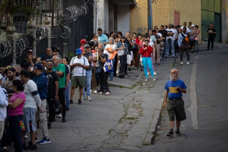 Pocos comercios estaban abiertos al día siguiente de la operación por parte de las fuerzas armadas de Estados Unidos