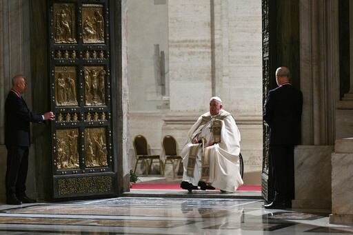 El martes, el Papa León XIV clausurará oficialmente el Año Santo y cerrará la Puerta Santa de la Basílica de San Pedro